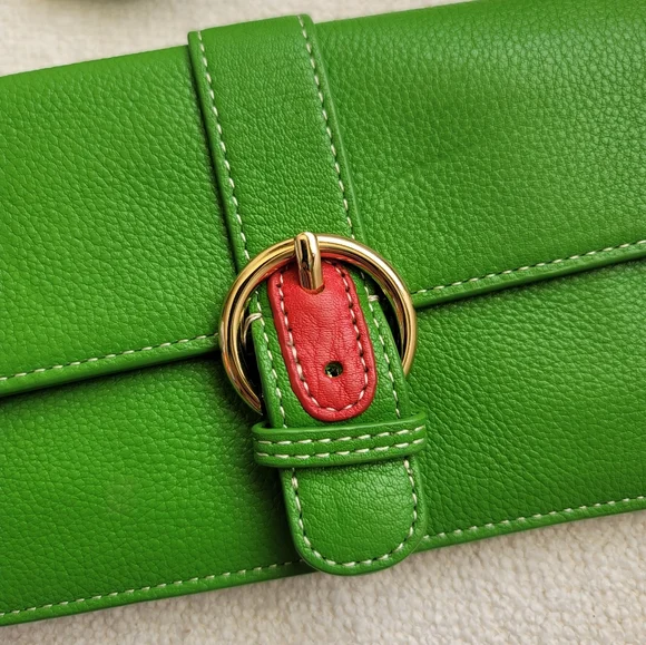 Frances Valentine, Green Leather Accordion Wallet - Picture 9 of 11